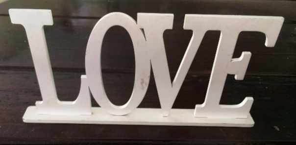 Love - Palavra Decorativa