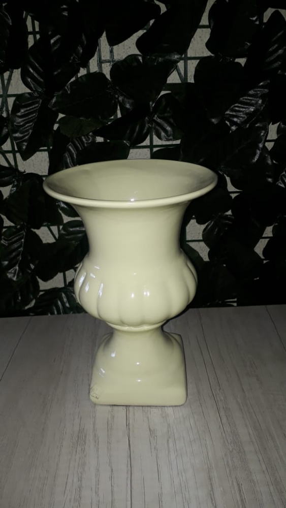 Vaso Porcelana Amarelo Bebê Médio